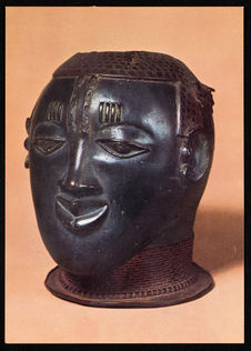 Male bronze head [tête d'homme en bronze]