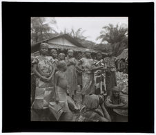 Femmes Bayombé au marché de Kakamoéka
