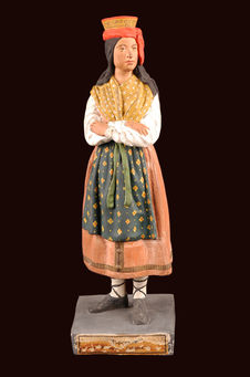 Statuette représentant une femme komi-zyriène