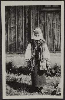 Paysanne ukrainienne du village de Kuczuriŭ Malej. Bukovine