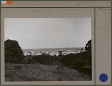 Au début du XXe siècle, vue de la mer depuis le Grand Hôtel de Majunga