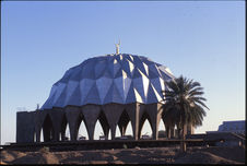 Mosquée moderne en construction