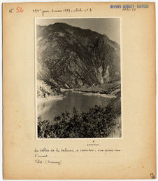 La vallée de la Salouen, à Longpou, vue prise vers l'amont