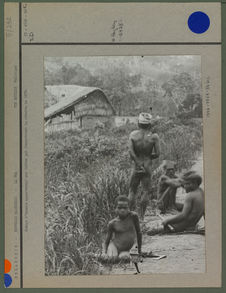 Groupe d'hommes appartenant aux tribus qui fomentèrent la révolte de 1878.