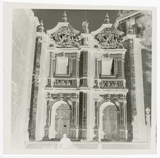 Façade d'église coloniale [façade du Templo de Santa Rosa de Lima à…