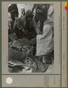 Au Bazar, les Kazaks vendent les velours brodés