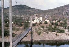 Pont supendu sur le rio Jesus Maria