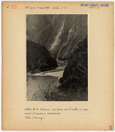 Vallée de la Salouen, vue prise vers l'aval
