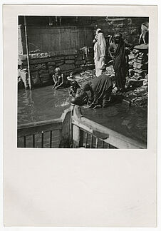 Femmes intouchables au bord du Gange