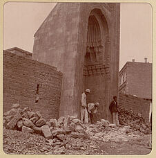 Bakou, grande entrée de la forteresse, palais des Khans