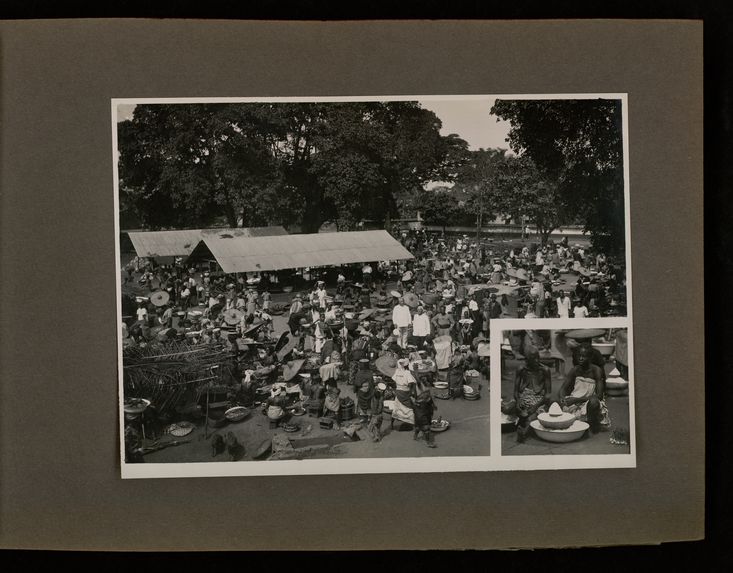 Ouidah (Dahomey), le marché, dans l'angle jeune et vieille marchande de sel