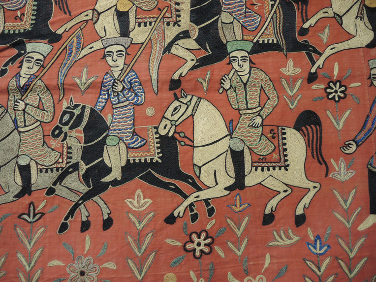 Tenture illustrant des scènes du Shahnameh