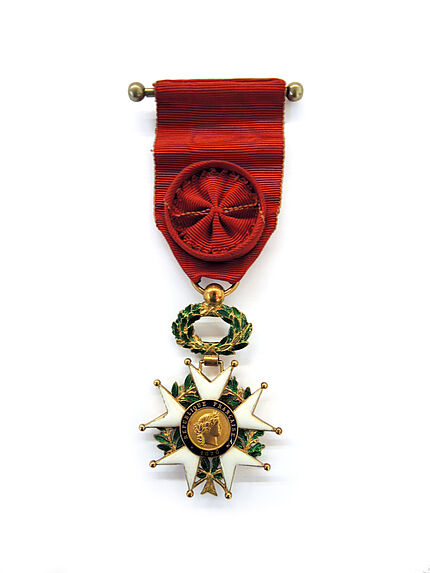 Insigne d'officier de la Légion d'honneur de Georges Thomann (promotion 3 juillet 1919), dans son écrin Fayolle Paris d'origine.