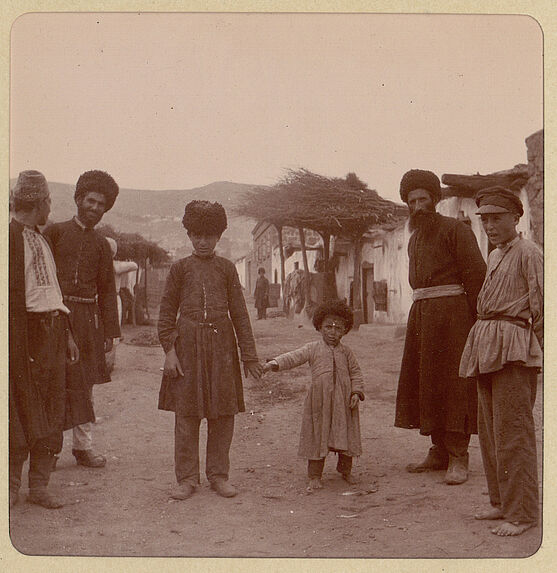 Derbent, quartier des juifs [hommes et enfants]