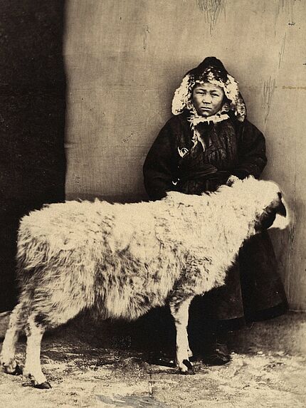 Berger avec un mouton