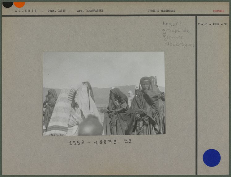 Groupe de femmes touarègues du Hoggar