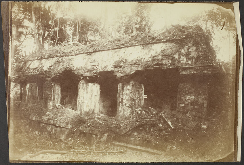 Palenque. Façade occidentale de l’aile intérieure du palais