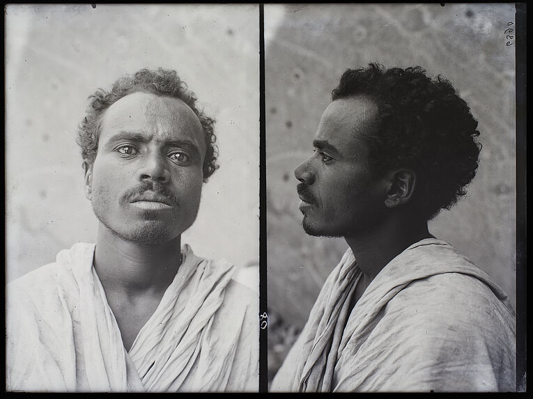 Abd el Hamid, Arabe Ababdeh (de Kouft)  [Portrait, en buste, d'un homme]