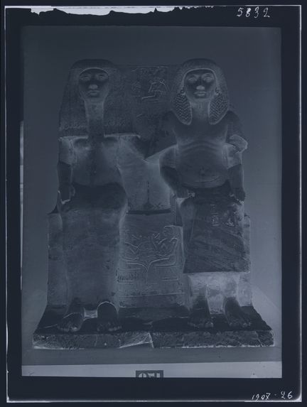 Taï et Naïa, monument égyptien