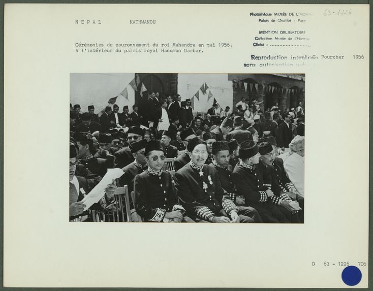 Cérémonies du couronnement du roi Mahendra en mai 1956