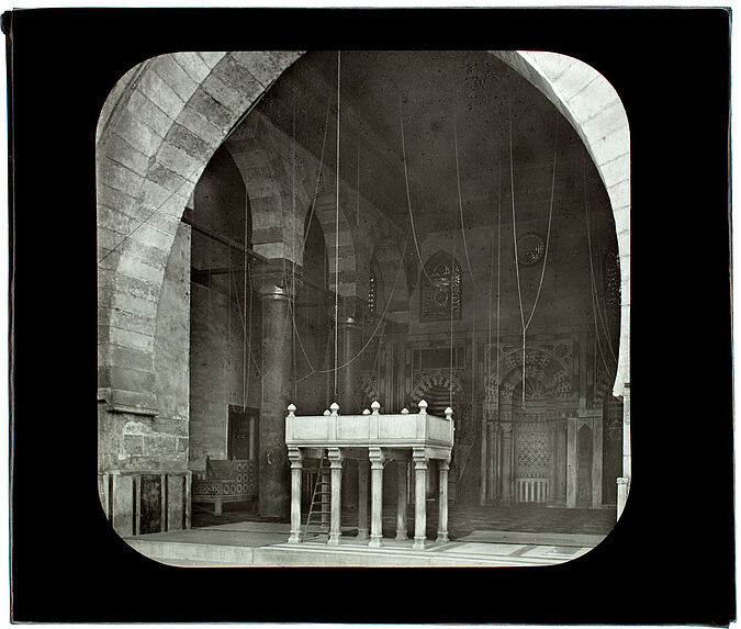 Le Caire. Mosquée Barkukyeh. Intérieur