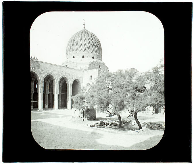 Le Caire. Mosquée de Bakuk. La cour