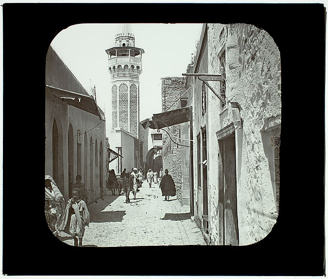 Tunis. Mosquée Sidi Kassem
