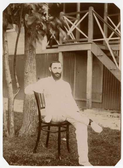 Portrait de Philippe André à Madagasar