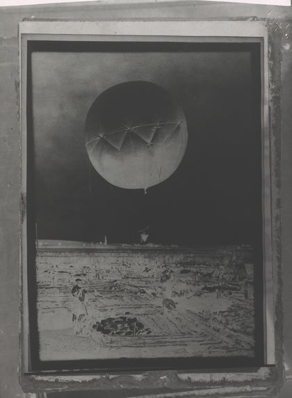 Ballon captif pour photographie aérienne des fouilles