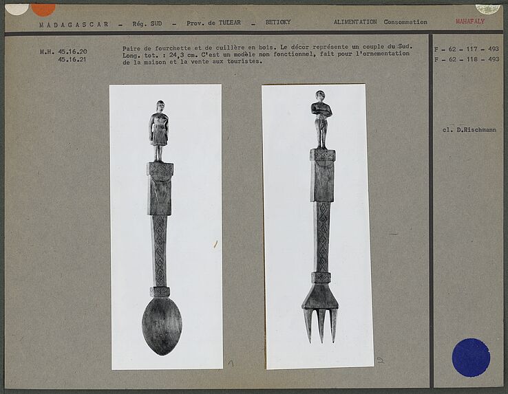 Cuillère sutru et fourchette en bois