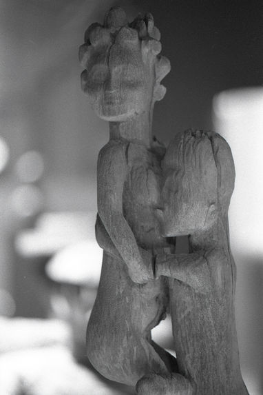 Sans titre [portrait de Jacques Kerchache et vue de l'exposition &quot;L'art africain dans la collection de Baselitz&quot;]