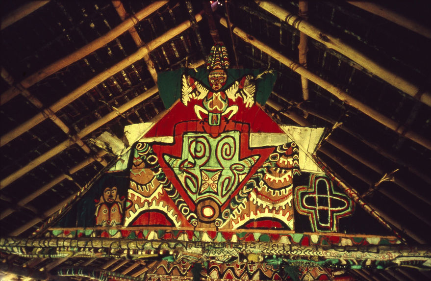 Papua New Guinea ; Porapora ; Muruken ; Peintures intérieures de l'église