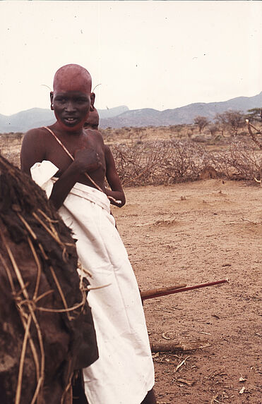 Sans titre [jeunes hommes samburu]