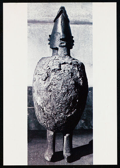 Arts Primitifs, Afrique équatoriale, Mercredi 12 Avril 1989 [statuette anthropomorphe]