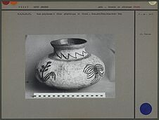 Vase polychrome en céramique