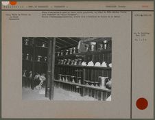 Série d'assiettes à pied en terre cuite graphitée, du début du XIXe siècle