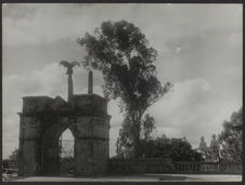 Le portail d'entrée de Rova de Tananarive (Manjakaniadana), vu de l'intérieur de…
