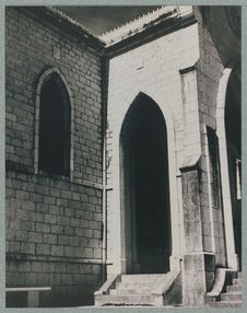 Le porche du temple (détail)