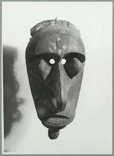 Vanuatu. S. Pentecôte [masque]