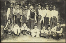 Femmes et enfants Thaïs Neuas
