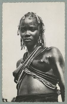 Oubangui-Chari : danseuse Sango