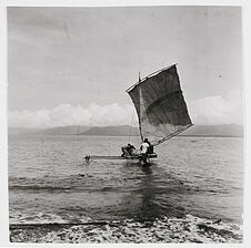 Lae (Golf Huon) - Pirogue de Salamoa