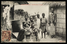 Congo Français. Famille noire à Loango