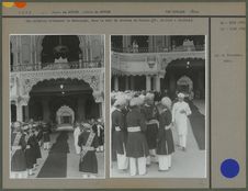 Les notables attendent le Maharajah, dans le hall du Dussera du Palais