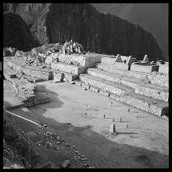 Sans titre [bande film de quatre vues concernant le site de Machu Picchu]