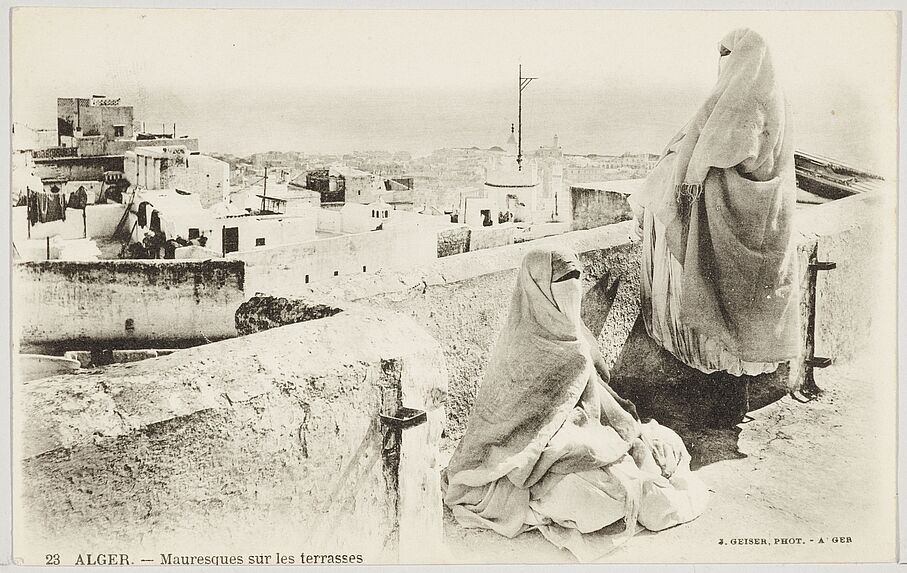 Alger. - Mauresques sur les terrasses