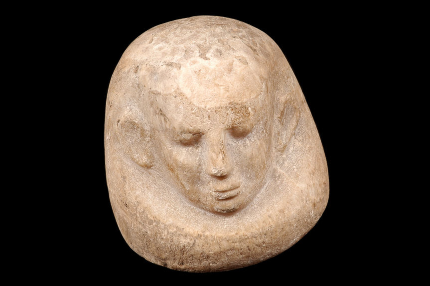Bouchon de vase canope en forme de tête humaine