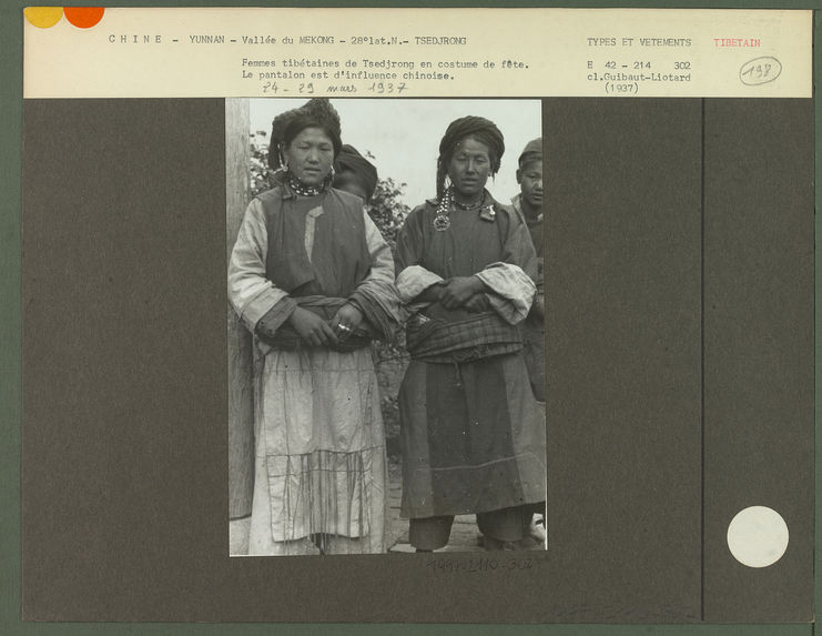 Femmes tibétaines du village de Tsedjrong