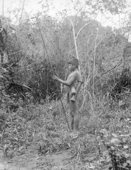 Indien Patamona avec sa sarbacane et son carquois