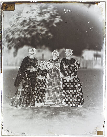 Groupe de femmes malgaches.